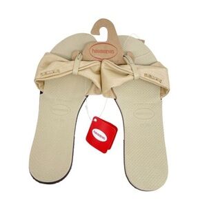 Havaianas Beige Bow Slide Sandals size 9/10